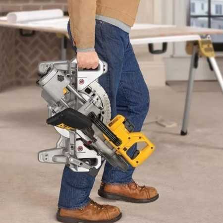 Sierra Ingleteadora Telescópica 7 1/4" 20V DeWalt DCS361B